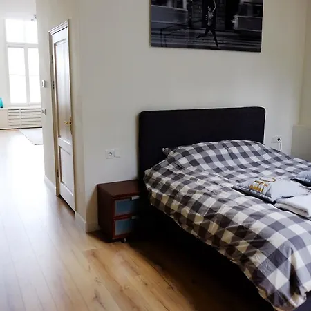 Prins Hendrik Apartment Amsterdam